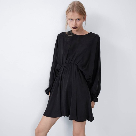 Flouncy, bouncy mini dress from Zara - Picture 3 of 5